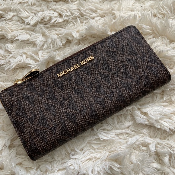 medium size womens wallet